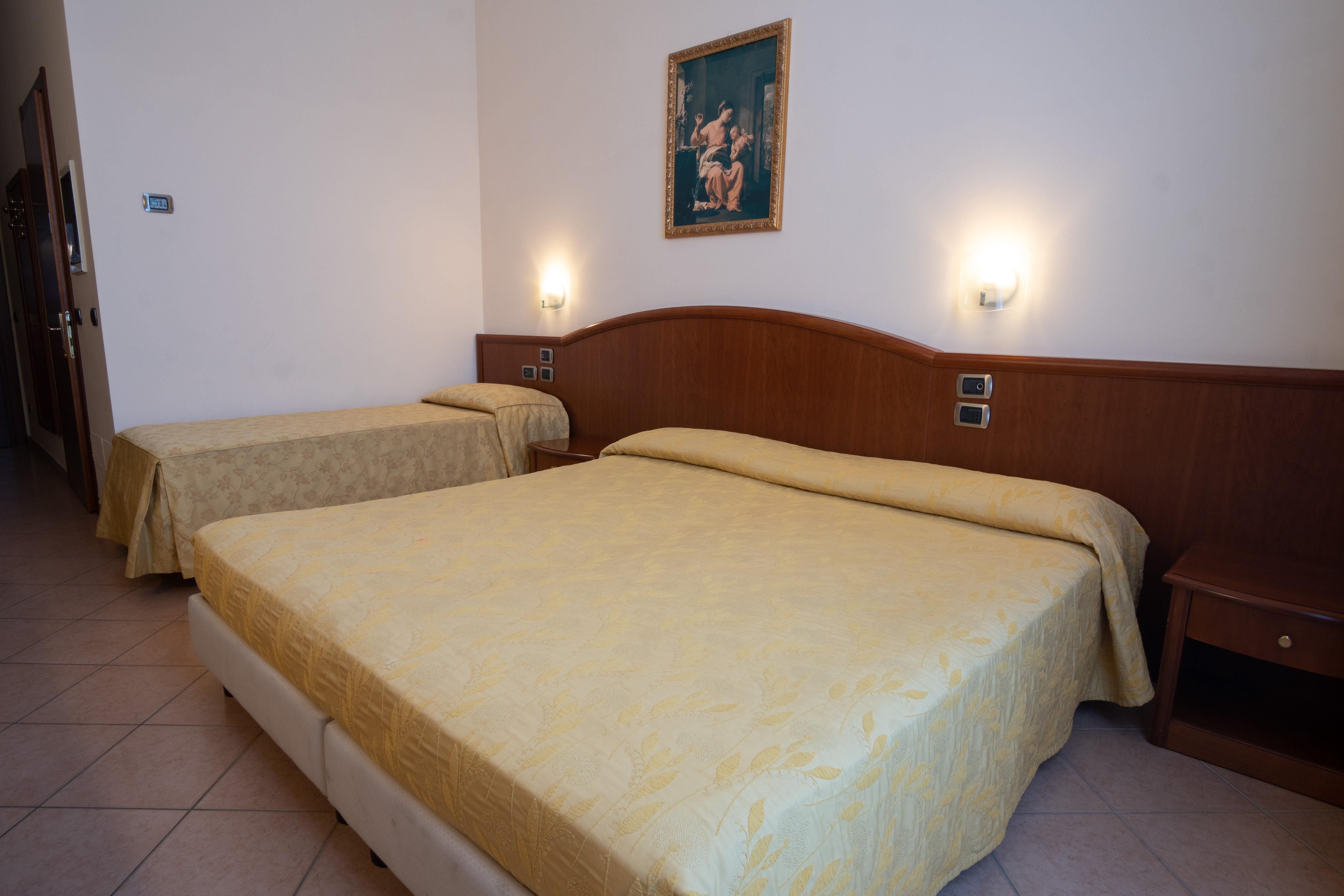Garda Family House Hotel Castelletto Di Brenzone